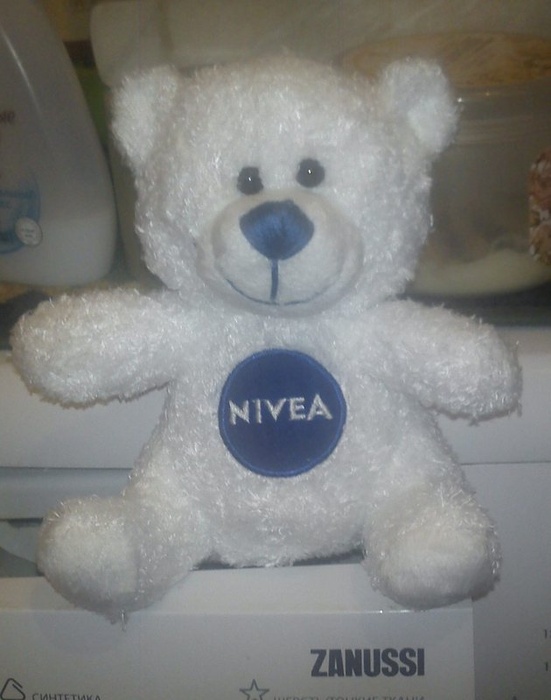 Приз акции NIVEA «Передай тепло заботы с NIVEA»