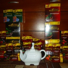 Годовой запас чая и слоник от Лисма