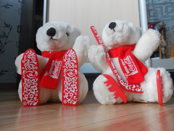 Приз акции Coca-Cola «Собери полную коллекцию мишек Coca-Cola «Сочи 2014!»