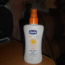 Солнцезащитное молочко-спрей для детей от Chicco