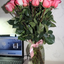 букет из 25 роз от LANCOME