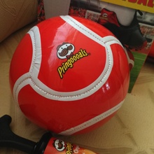 Pringles (Принглс): «Получи мини-футбольный мяч!» от Pringles