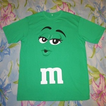 Еще одна футболочка от M&M's
