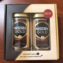 Две банки кофе Нескафе от Nescafe