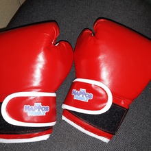 Боксерские перчатки от Kinder Cюрприз