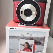 Камера моментальной печати Instax Square SQ6 от Lorenz
