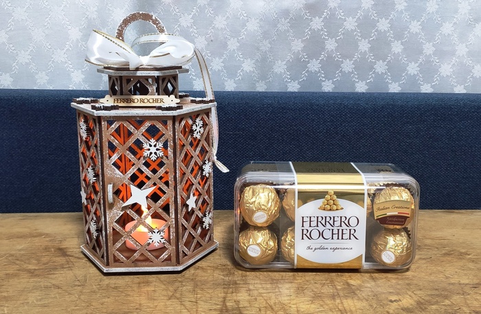 Приз акции Ferrero Rocher «Поздравь тех, в ком уверен»