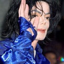 Викторина  «Аргументы и факты» (www.aif.ru) «Майкл Джексон: ответьте на 7 вопросов про «Короля поп-музыки» и получите подарки»