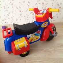 детский мотоцикл от Nestle Junior