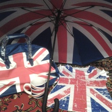 сумка, зонт, кружка и футболка от Rothmans