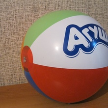 мяч надувной + подарочный набор (мол. коктейль, пудинг и компот) от Агуша