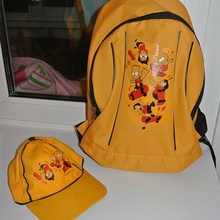 рюкзак и кепка от Kinder Pingui