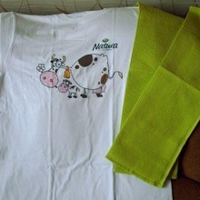футболка и два полотенца от Arla Natura