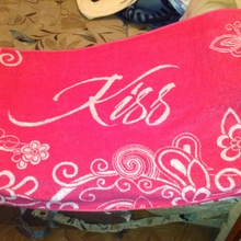 полотенце от «KISS исполняет мечты!»