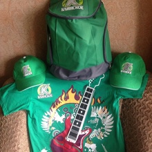 Рюкзак,музыкальная футболка и две бейсболки от Клинское