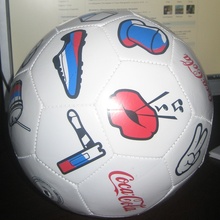 Футбольный мяч от Coca-Cola