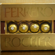 «Совершенный Новый Год с Ferrero Rocher» (2013) от Ferrero Rocher