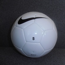 футбольный мяч от Clear