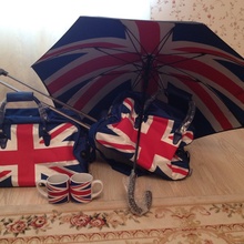 сумки,зонт и кружки от Rothmans