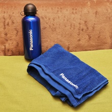 Набор для фитнеса - бутылка и полотенце от Panasonic