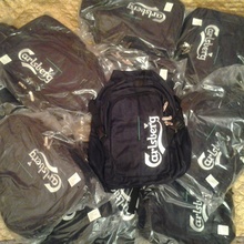 12 рюкзаков от Carlsberg