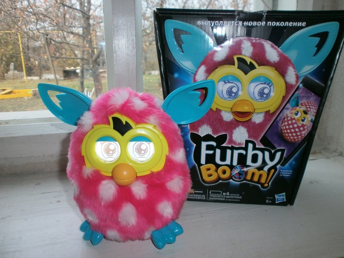 Приз фотоконкурса Duracell «Почему я должен выиграть Furby»