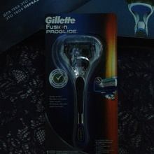 Бесплатный образец бритвы Gillette Fusion ProGlide. от Gillette: «Получи бритву Gillette Fusion ProGlide - бесплатно!»