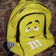 Рюкзак поближе от M&M's