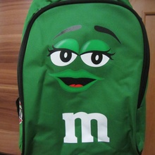 Зеленый рюкзачок от M&M's