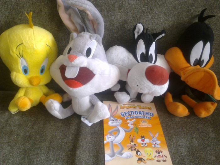Приз акции Виктория «Собери коллекцию Looney Tunes»