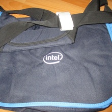 сумка для ноутбука от Intel