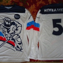 2 хоккейных свитера от NIVEA Men