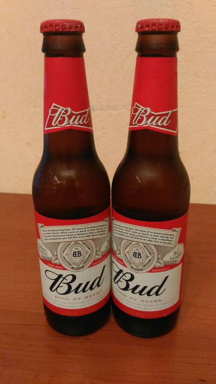 Бад бутылка. Пиво Bud 0.5. Пиво Bud крепость. БАД красный пиво. Пиво Bud 0.33.