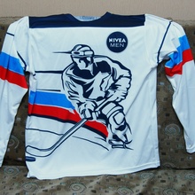 Хоккейный свитер от NIVEA Men