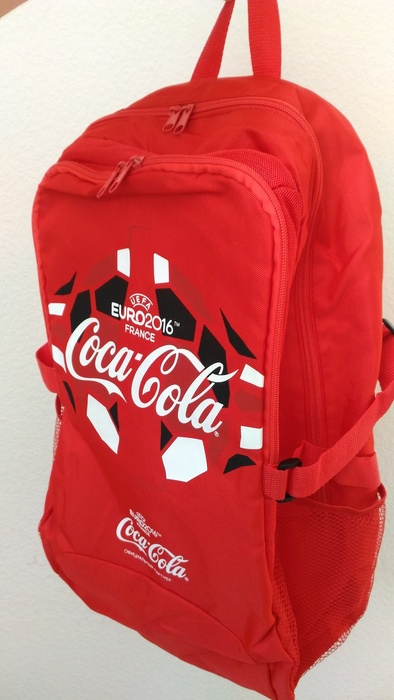 Приз акции Coca-Cola «Выиграй футбольные призы и билеты на UEFA EURO 2016»
