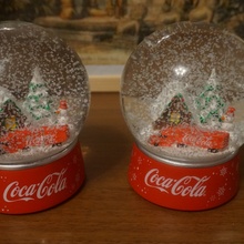 Снежные шары от Coca-Cola от Coca-Cola (Кока-Кола): «Получай и дари подарки с Coca-Cola!» (2017)