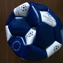 Мяч с символикой ЛЧ от Lay's