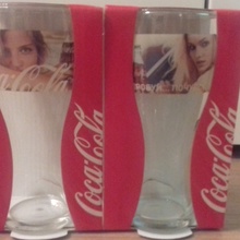 два стакана) от Coca-Cola