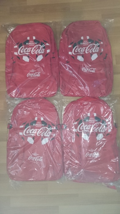 Приз акции Coca-Cola «Выиграй футбольные призы»