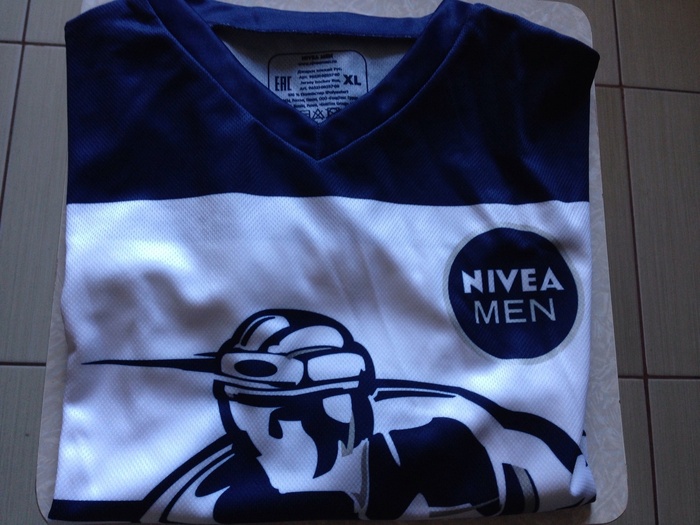 Приз акции NIVEA Men «Собери великолепную пятерку NIVEA MEN»