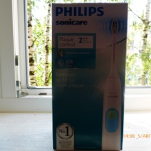Электрическая зубная щётка PHILIPS от Лесной бальзам