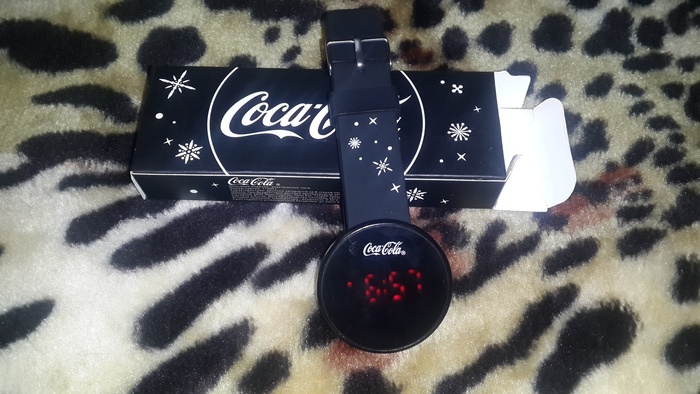 Приз акции Coca-Cola «Отправляй и получай подарки с Coca-Cola»