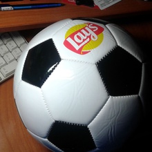 футбольный мяч от Lay's