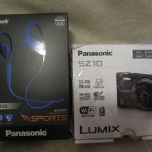 фотокамера и беспроводные наушники от Panasonic