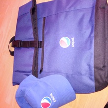 рюкзак и кепка от Pepsi