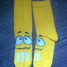 Желтые носочки от M&M's