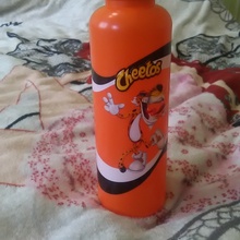 Бутылка для воды от Cheetos