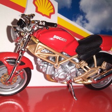 Модель мотоцикла DUCATI MONSTER 900 от Акция Shell: «Коллекция мотоциклов DUCATI»