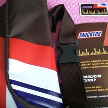 Поясная сумка от Snickers