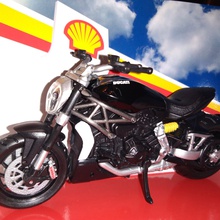 Модель мотоцикла DUCATI XDIAVEL S от Акция Shell: «Коллекция мотоциклов DUCATI»